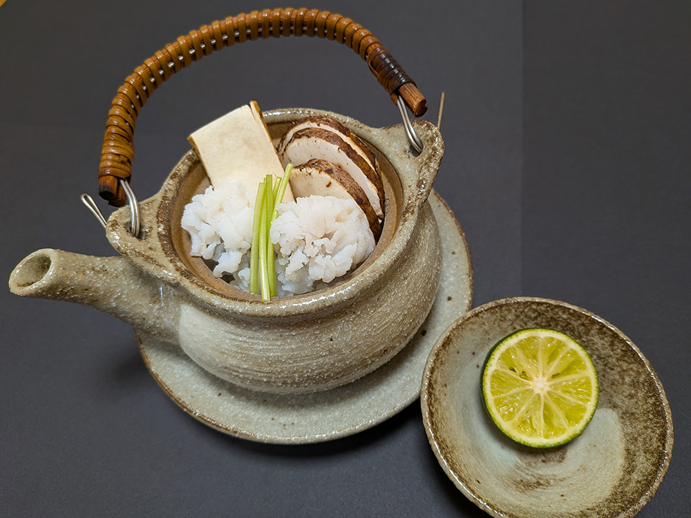 鱧と早松茸の土瓶蒸し 時価